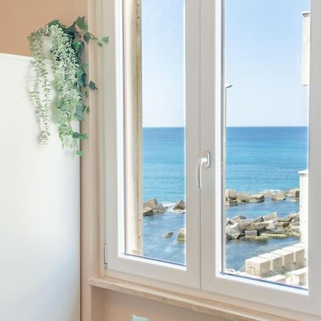 L'Affaccio Rooms - Lungomare กัลลีโปลี ภายนอก รูปภาพ