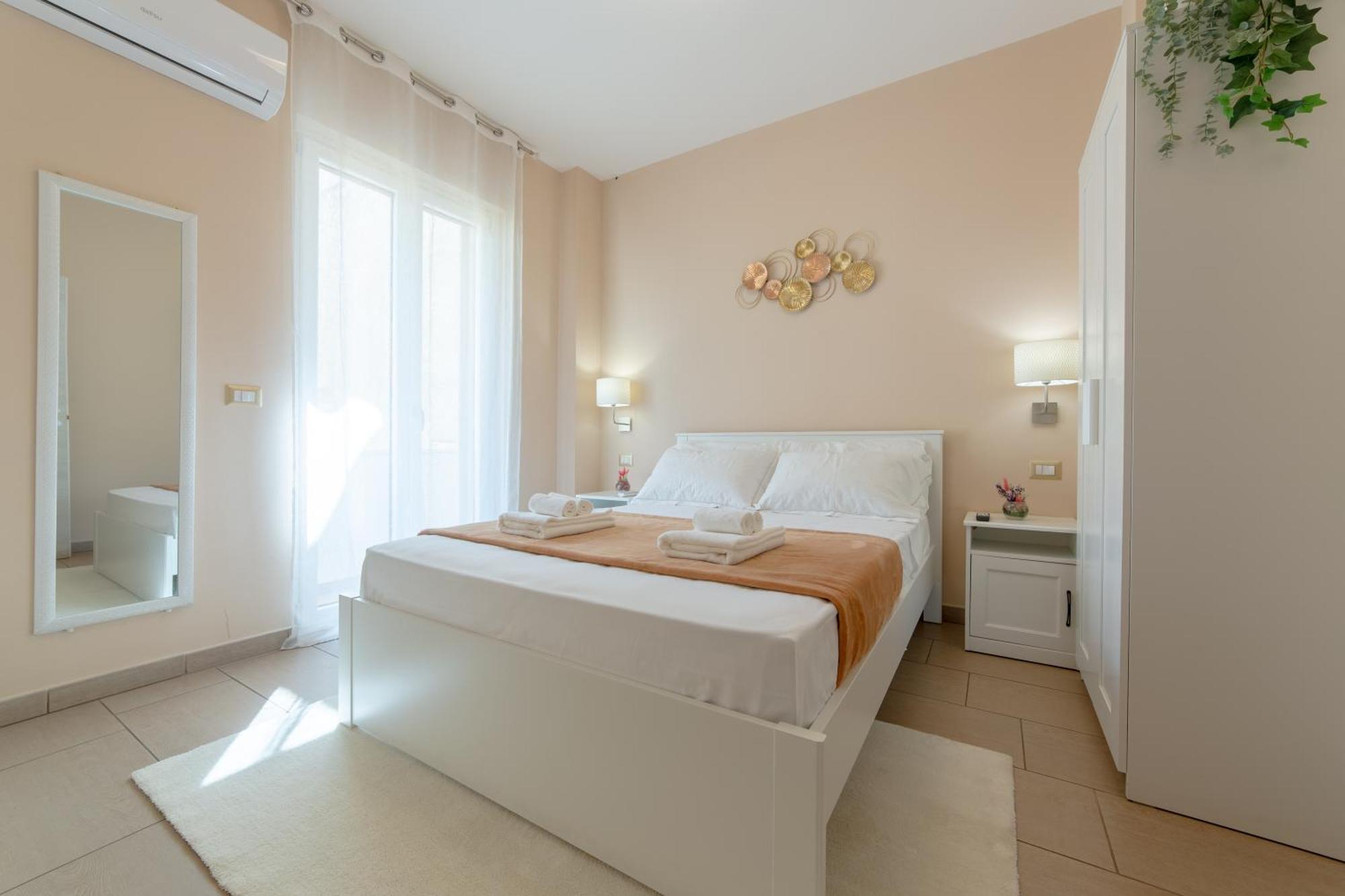 L'Affaccio Rooms - Lungomare กัลลีโปลี ภายนอก รูปภาพ