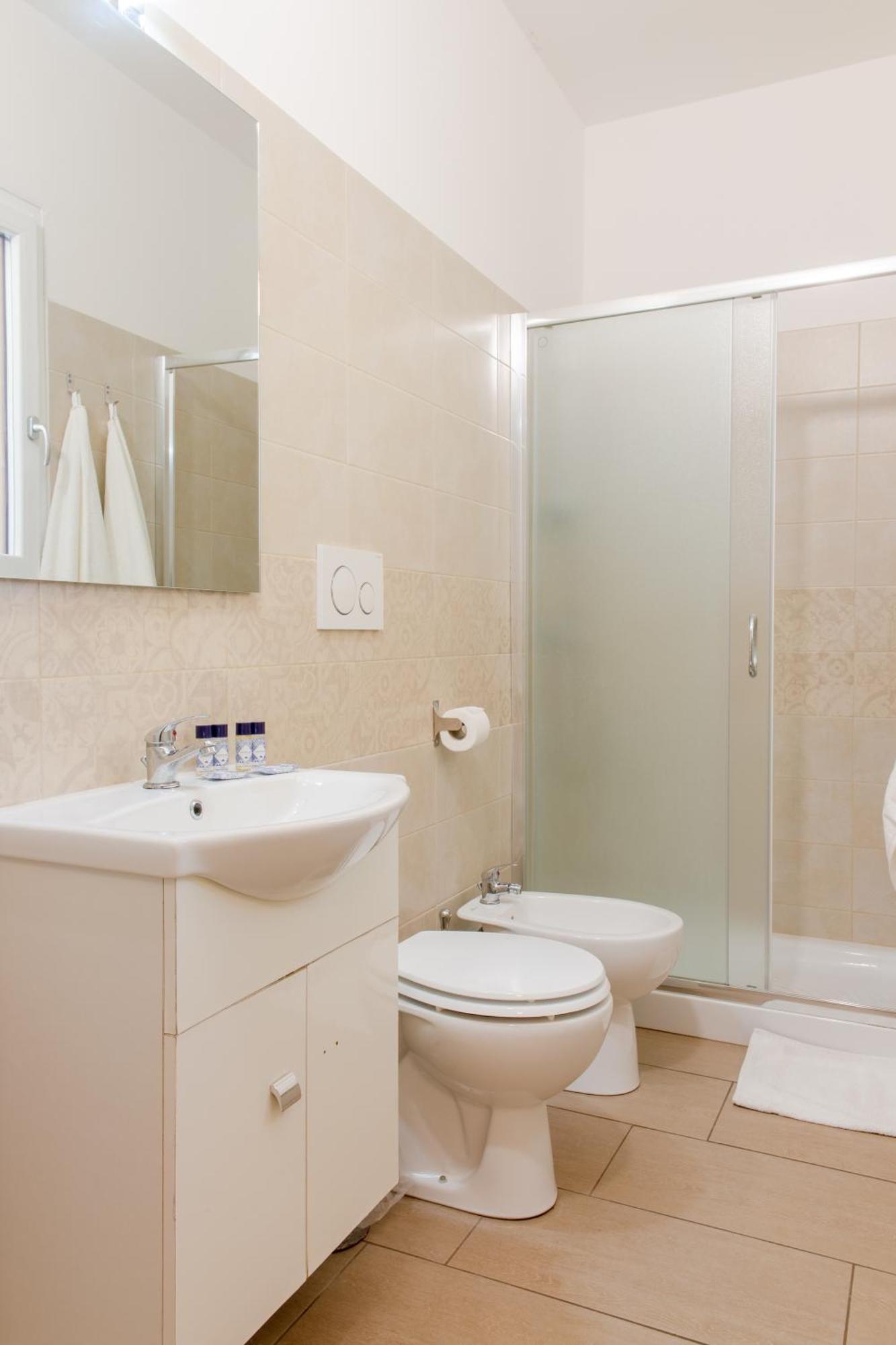 L'Affaccio Rooms - Lungomare กัลลีโปลี ภายนอก รูปภาพ